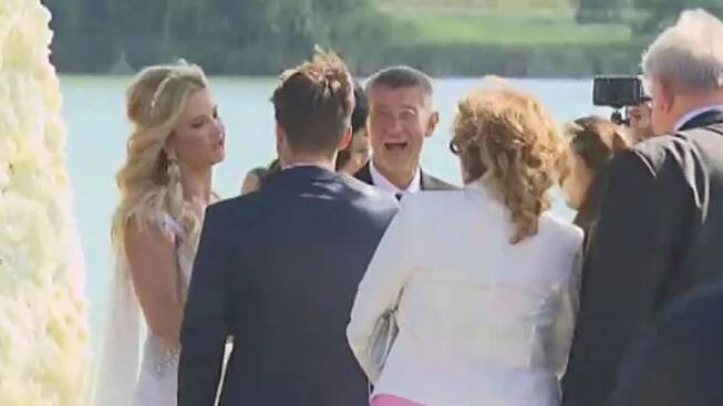 Monika nevyloučila nový vztah. Nejsme jako Soukup a Hanychová, rýpl si Babiš
