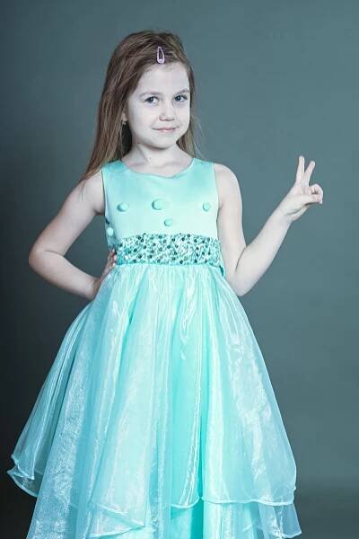 Ella | REAmodels