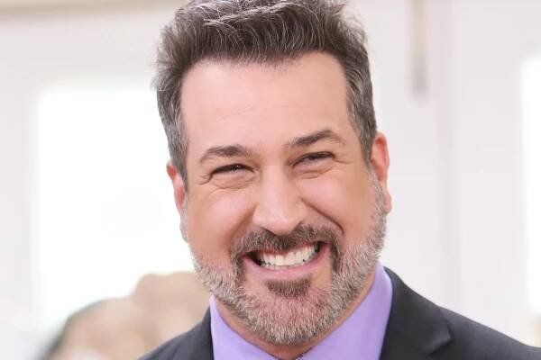 Joey Fatone Gets Schooled On Basic Math