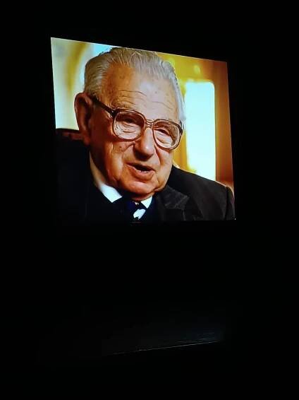 Projekce dokumentárního filmu „Nicholas Winton – Síla lidskosti“ - Oficiální stránky ZŠ Vlachovice