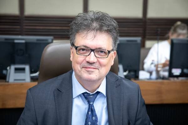 Rektori očakávajú pozvanie na stretnutie s ministrom školstva Horeckým, aby sa zaistil riadny chod univerzít