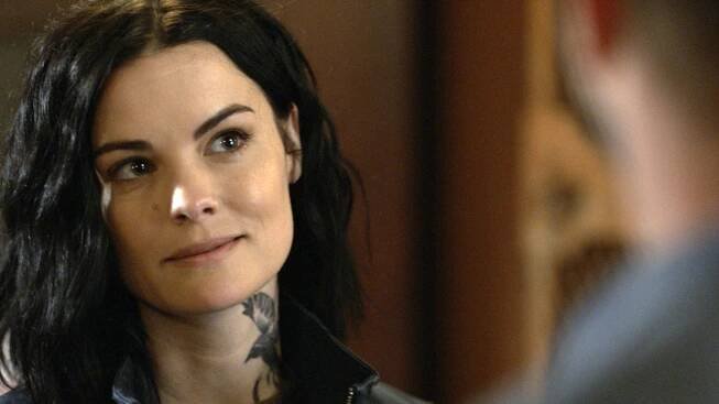 Mrtvý bod - And My Axe! - Z filmu - Jaimie Alexander