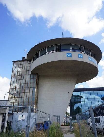 Warsaw's 'Grzybek' has undergone renovation. It is a monument to modernism