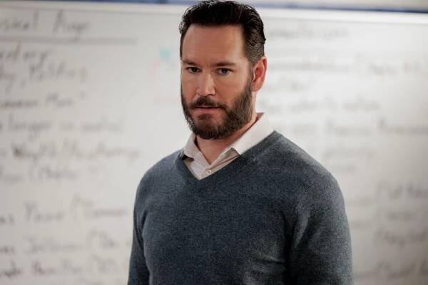 FOUND -- "Missing While Eccentric" Episode 112 -- Pictured: Mark-Paul Gosselaar as Sir 