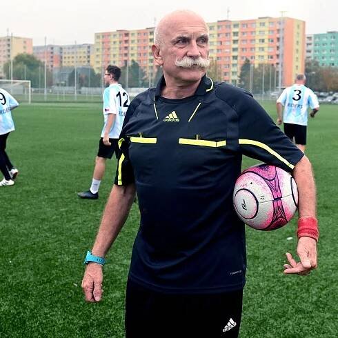 Populární sudí Jirků: Pokažené derby mi předhazují. Přeju si krásnej fotbal