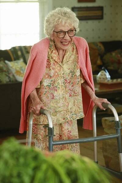 Modern Family, Ann Guilbert, 'ClosetCon '13', Season 5, Ep. #8, 11/20/2013, ©ABC