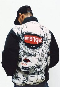 Supreme sizing guide: Find your fit | OPUMO Magazine