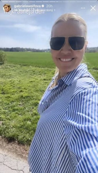 Snímek z příběhu na Instagramu Gabriely Wolfové