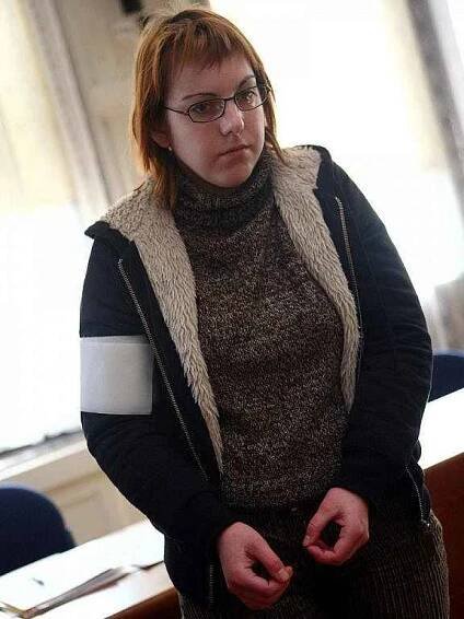 Lenka Blatová u brněnského soudu.
