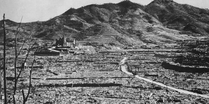 Spálená pustina. Tak vypadalo japonské město Nagasaki po výbuchu atomové bomby. O život okamžitě přišlo 40 tisíc lidí.