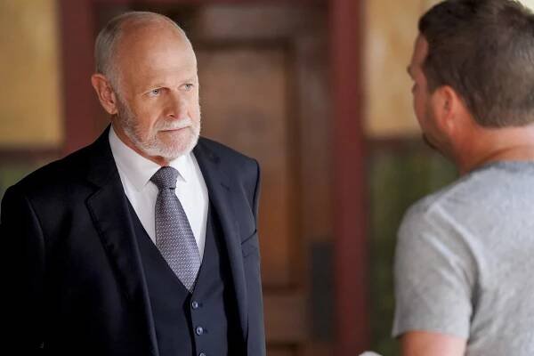 Námořní vyšetřovací služba L. A. - Nadčlověk - Z filmu - Gerald McRaney