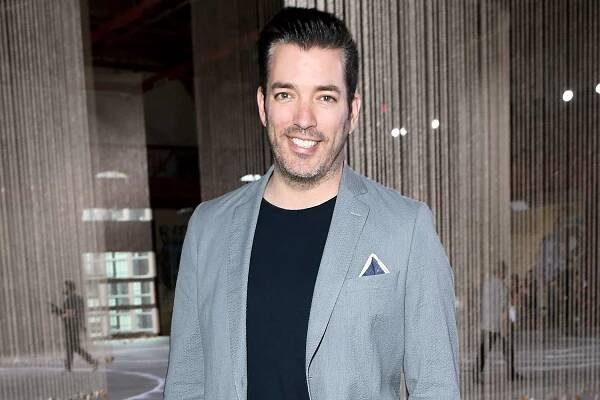 Jonathan Scott Reveals He Once Had a Date Throw Her Drink in His Face: 'Every Eye in the Restaurant Turned'