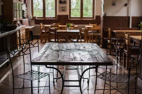 Potkávárna u Havrana - restaurace foto 1
