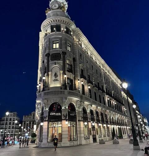 FOUR SEASONS HOTEL MADRID - Updated 2025 Prices & Reviews (Spain)