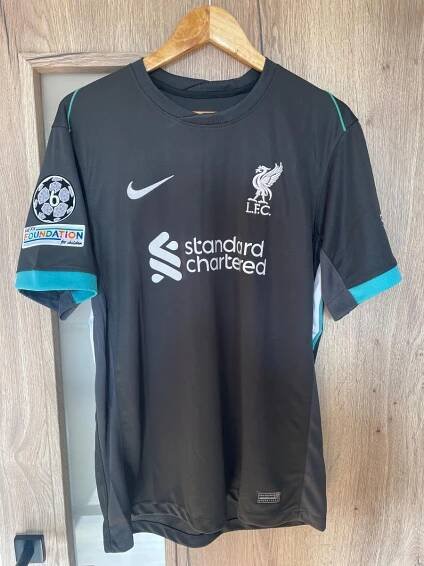 Dres Liverpool 2024/2025 - Vybavení pro kolektivní sporty