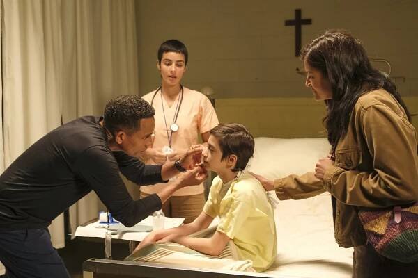 Hill Harper, Esmeralda Pimentel - Dobrý doktor - Mise, druhá část - Z filmu