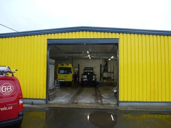 Kubeš Josef - Vybavení autoservisů, pneuservisů a dílen v průmyslu od TECHNOLOGY - GARAGE spol. s r.o.