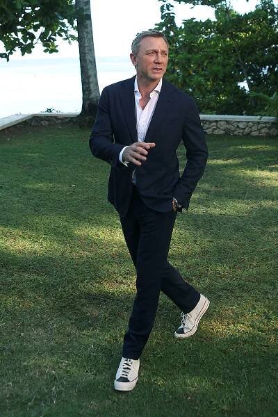 Daniel Craig