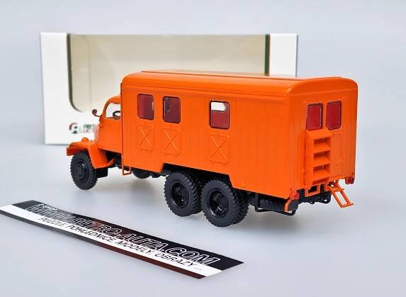 Praga V3S Skříňový vůz - oranžová MODIMIO 1:43 