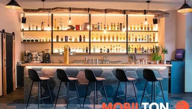 Adam's Bar & Bistro - Vnitřní Město