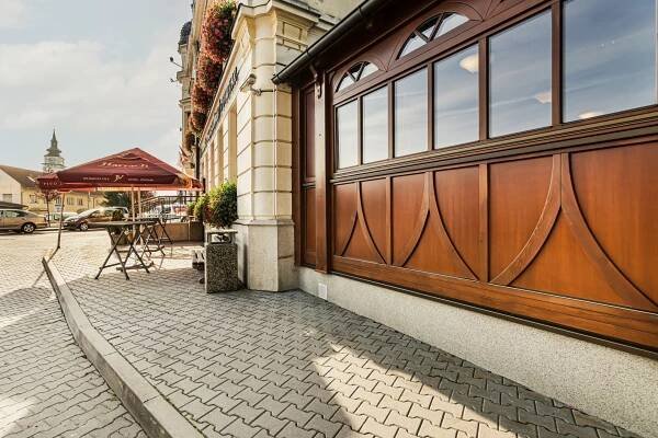Hotel a okolí | Hotel, pivovar, restaurace - Jelínkova vila, Velké Meziříčí