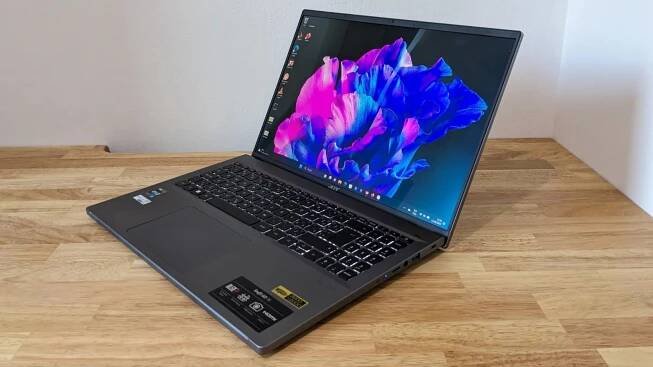 Recenze notebooku Acer Swift Go 16: výkonný, lehký a s OLEDem