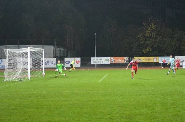FOTO: Ismael rozsekl sedmigólovou přestřelku! V nastavení zkompletoval hattrick