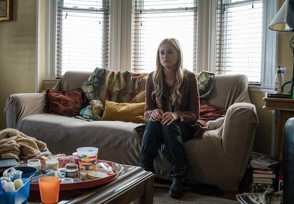 Slizoun Pete - The Sinister Hotel Room Mystery - Z filmu - Marin Ireland