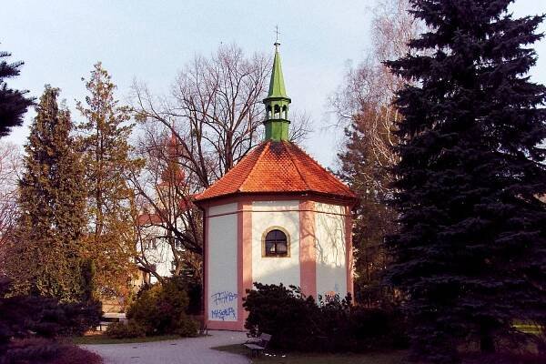 Fotogalerie • Kaple sv. Kříže (Kaple) • Mapy.com