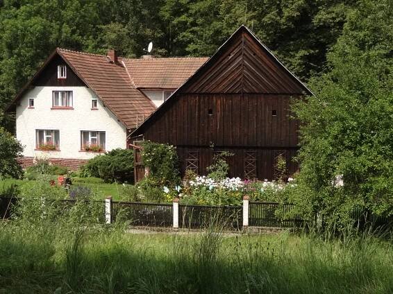 Soubor:Kohoutovice (v Podještědí) - čp. 10 (1).jpg