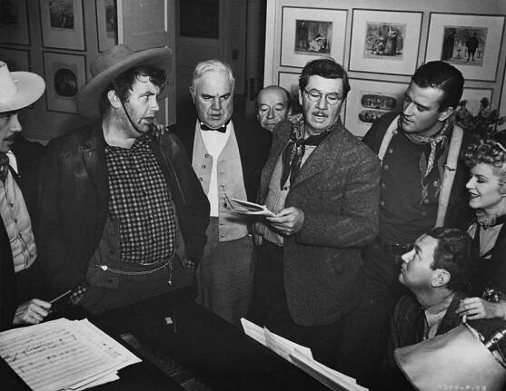 Přepadení - Z natáčení - Andy Devine, Berton Churchill, Donald Meek, George Bancroft, John Wayne, Claire Trevor