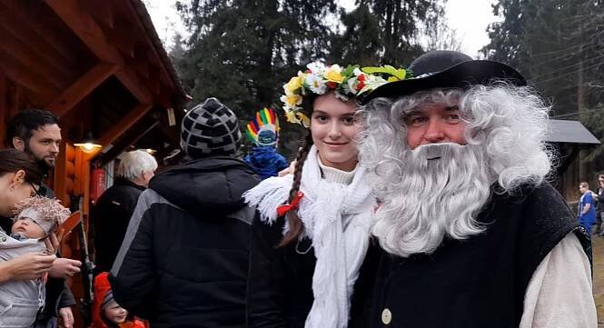 Rampušák s Kačenkou se u olešnické Jurášky rozloučili se zimou