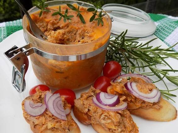 "Rillettes" z pečeného bůčku