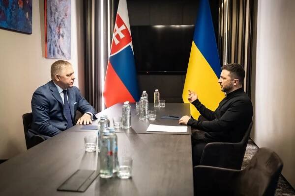 Fico navštívil Zelenského v Užhorodu. Smysluplný rozhovor, vzkázal prezident Ukrajiny