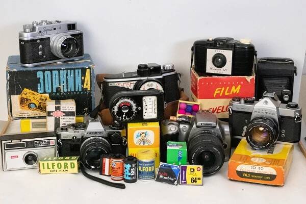 Panasonic Lumix S5II, raw + Adobe Camera Raw, ISO 51,200, 100% crop