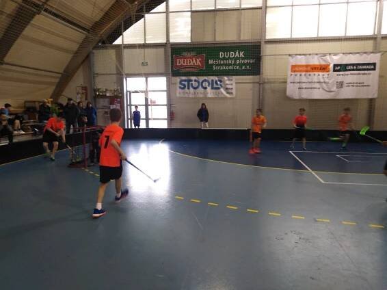 Okresní kolo - florbal 4. a 5. ročník | ZŠ Povážská Strakonice