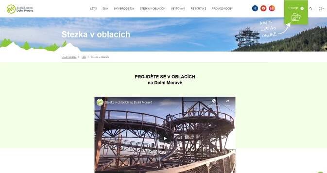 Stezka v oblacích