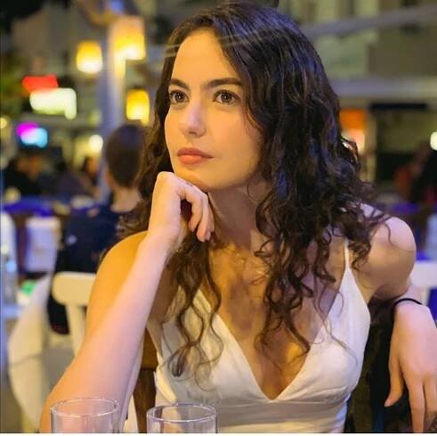 Ezgi Şenler Biography, Dating, Series, Age, Height, Instagram, Boyfriend, | Turkish Drama World