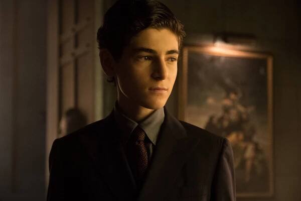 Gotham - Jemné umění dělat si nepřátele - Z filmu - David Mazouz