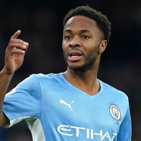 Raheem Sterling says Man City must learn to finish teams off after Foxes scare
