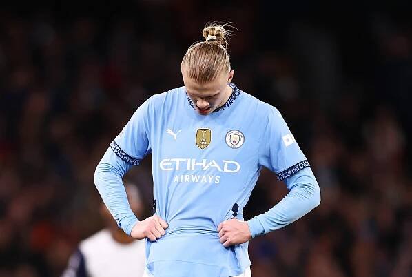 Nejen Sparta se trápí. Manchester City prohrál pátý zápas v řadě, utrpěl debakl