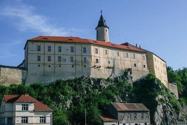Ledeč nad Sázavou, zřícenina hradu Chřenovice, Stvořidla