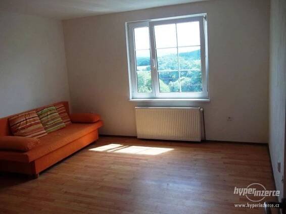 Pronájem bytu Hrádek nad Nisou 1+kk - foto 1