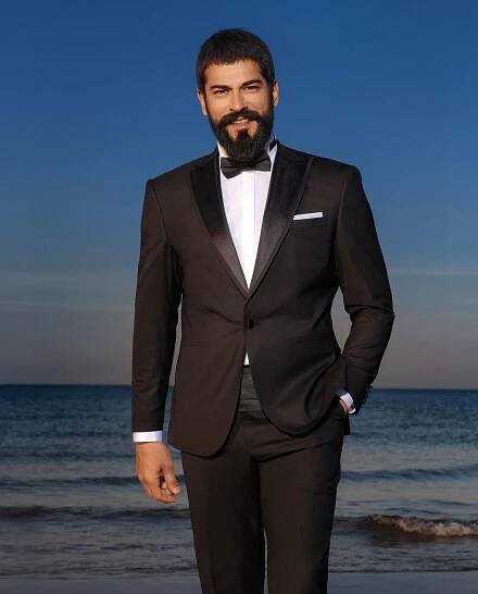Burak Özçivit Pics