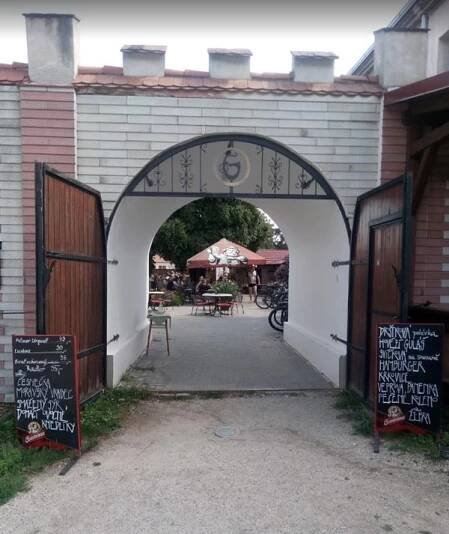 Hospoda Na hradbách foto 3