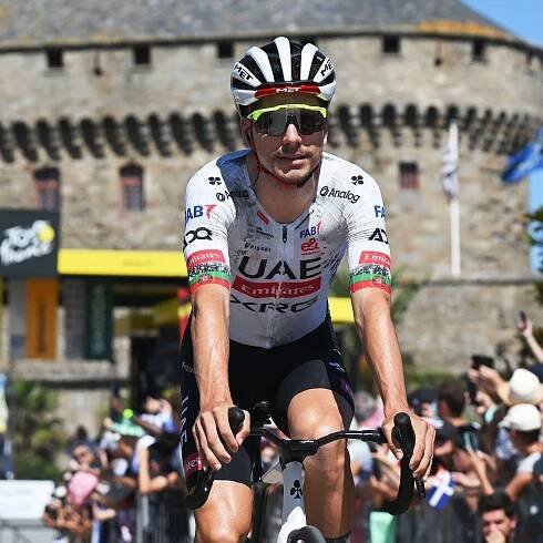 João Almeida suffers broken rib in high-speed Tour de France crash, expected to continue race