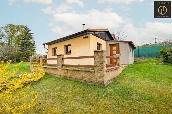 Prodej zděné chaty 2+1 u Nového Strašecí s velkým pozemkem 1300 m2 | Reality.iDNES.cz 