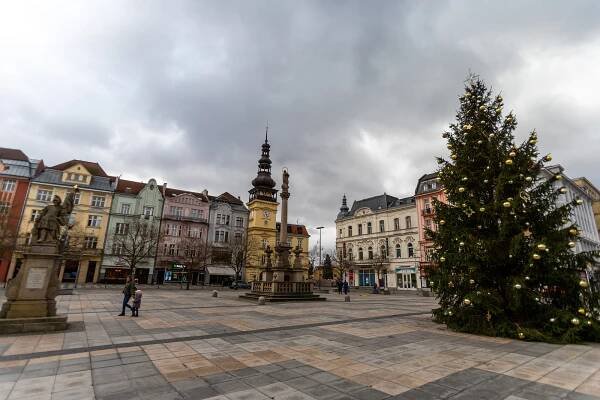 OBRAZEM: Opuštěné centrum Ostravy, na Masarykově náměstí zůstaly jen tři stánky