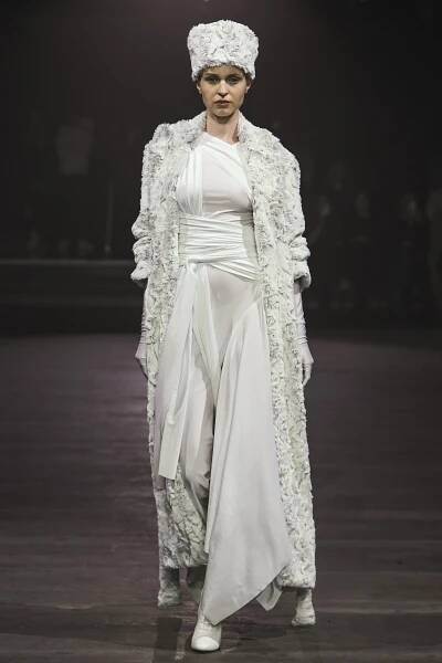 MBPFW 2025: Představujeme 5 nej z pražského fashion weeku