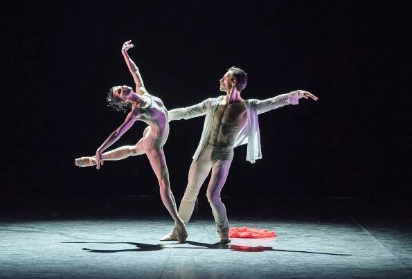 Sergej Polunin přidává dvě představení - Proti šedi
